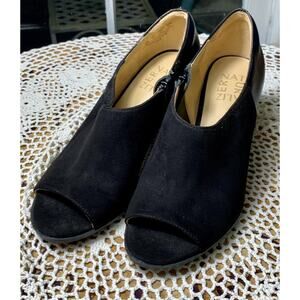 Naturalizer Lola Ankle Pumps Women's Size 7 M Black Leather Suede Heel Zip 601